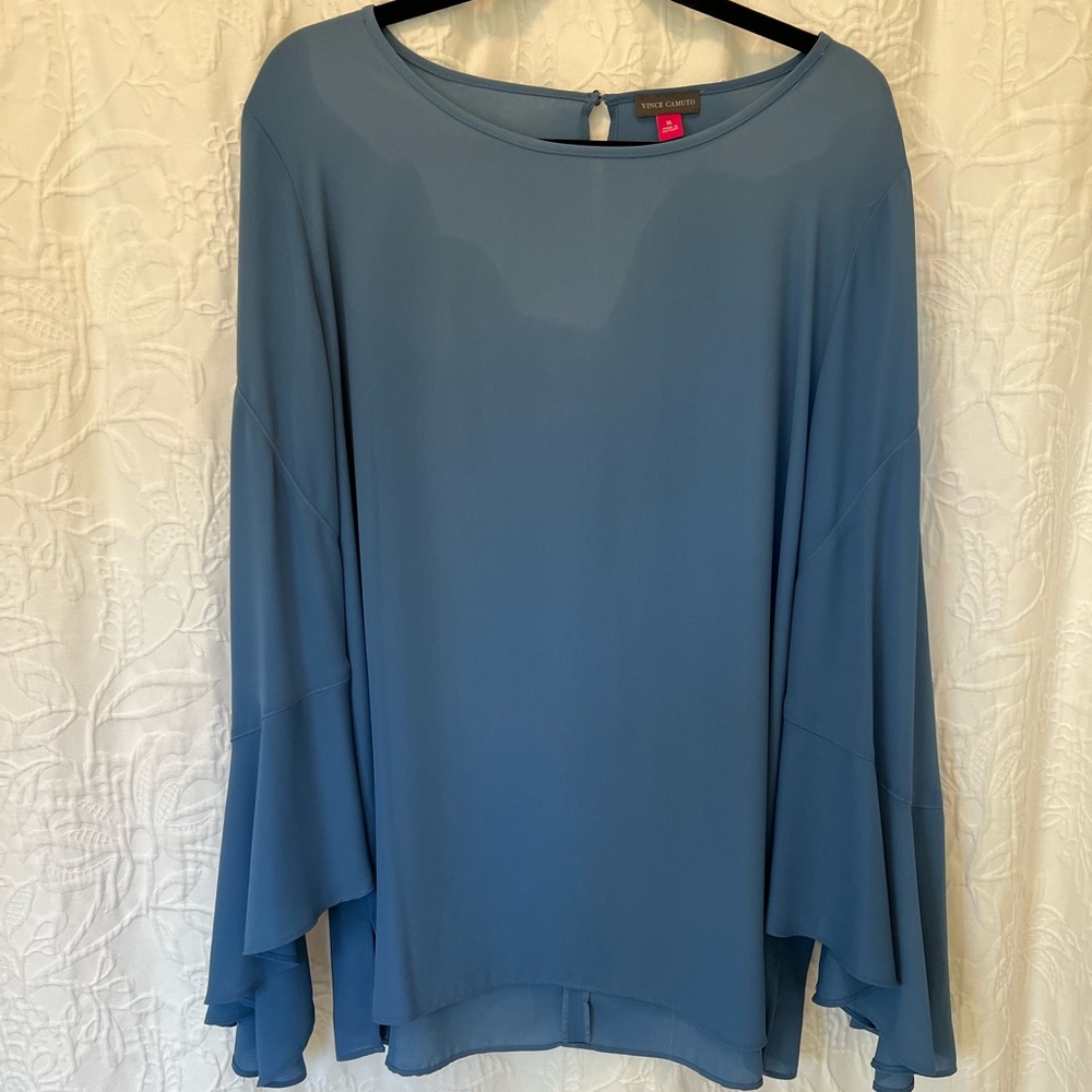 Vince Camuto XL bell sleeve blouse